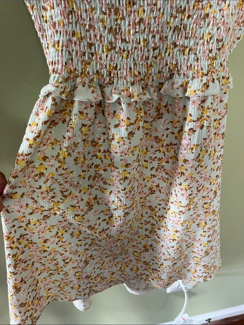Forever 21 Ditsy Floral Smocked Mini Dress with Open Back. Size M.